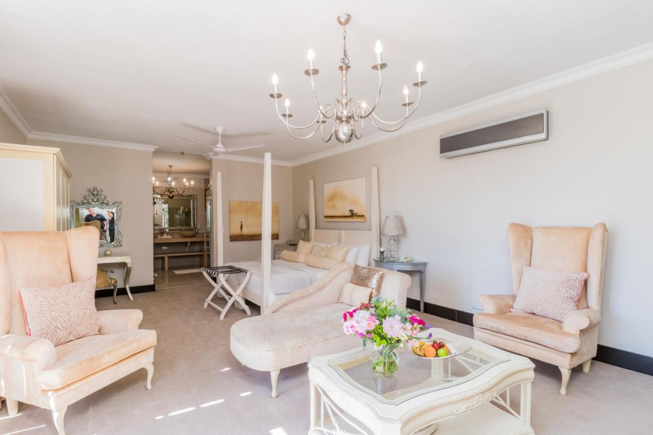 Sw1 Guest house Somerset West